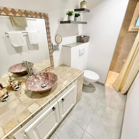 Apartmán Avec Piscine 8 Personnes *