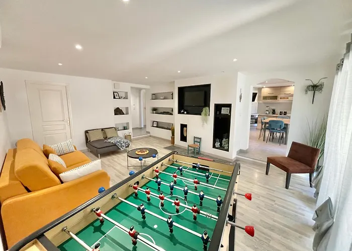 Appartement Avec Piscine 8 Personnes *